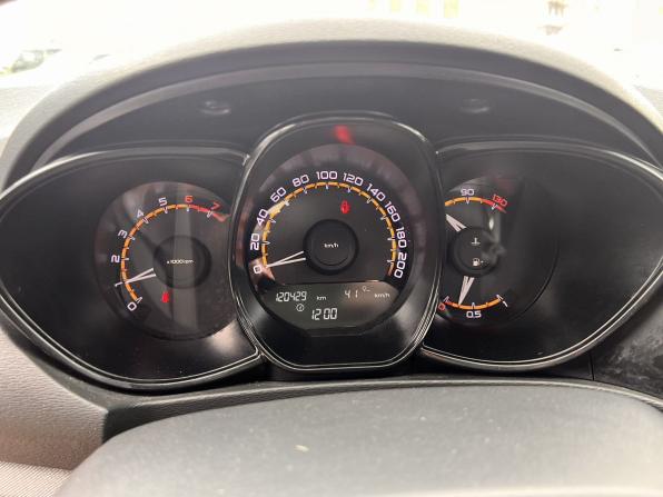 Lada (ВАЗ) Vesta I с пробегом 2019 года, цена 820 000 рублей, 120400 км, седан, Автокод Объявления