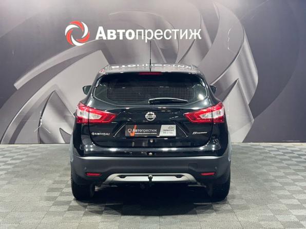 Nissan Qashqai II с пробегом 2016 года, цена 1 620 000 рублей, 93136 км, внедорожник, Автокод Объявления