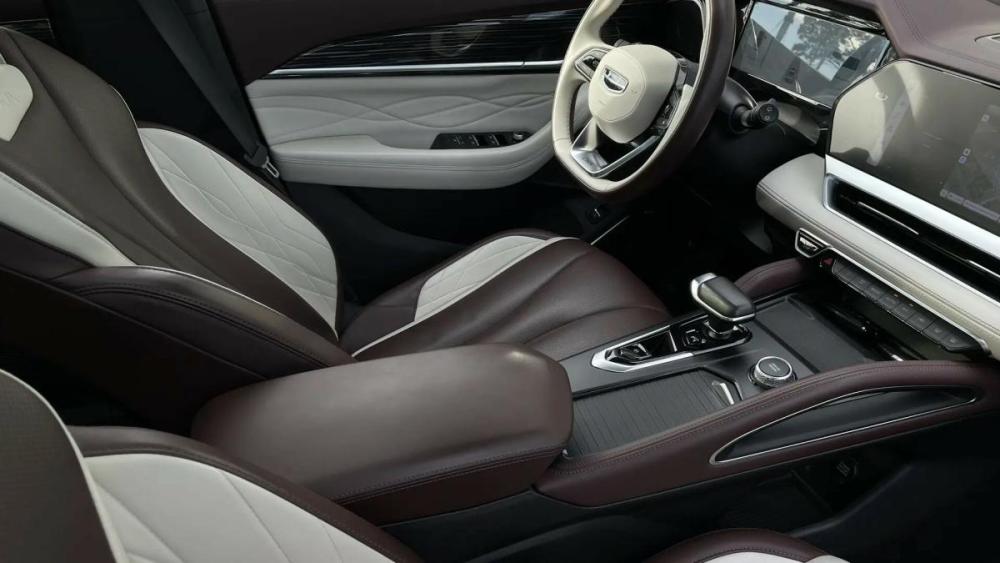 Geely Monjaro I Оренбург  - изображение 9