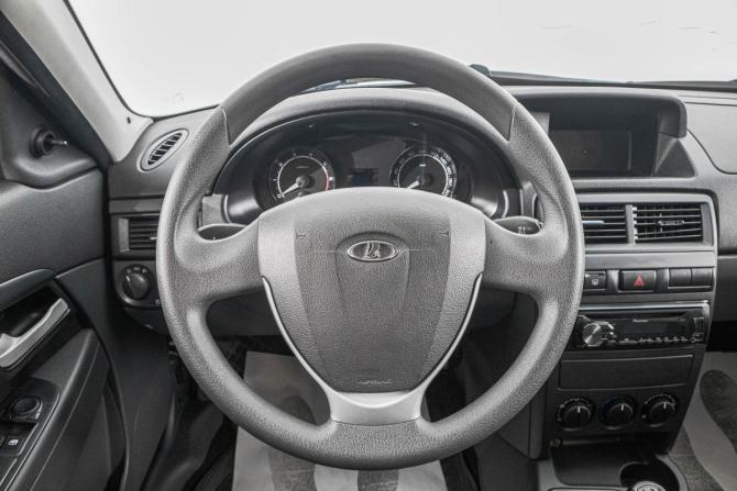 Lada (ВАЗ) Priora I Рестайлинг с пробегом 2018 года, цена 749 000 рублей, 70000 км, седан, Автокод Объявления