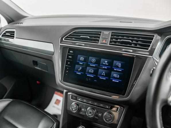 Volkswagen Tiguan II с пробегом 2019 года, цена 2 600 000 рублей, 50890 км, внедорожник, Автокод Объявления