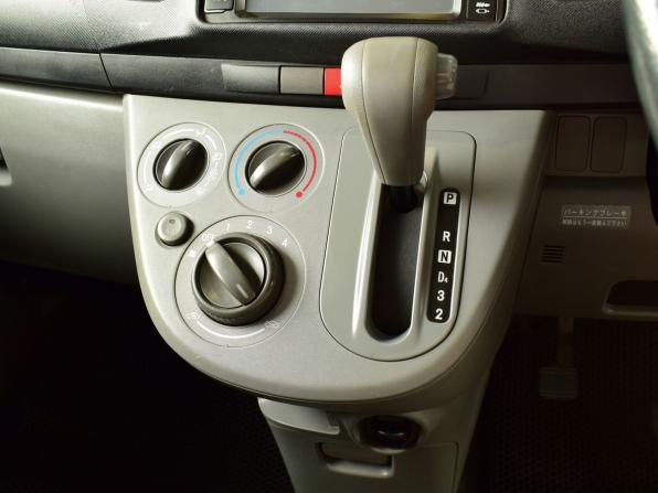 Daihatsu Move IV с пробегом 2008 года, цена 449 995 рублей, 170230 км, микровэн, Автокод Объявления