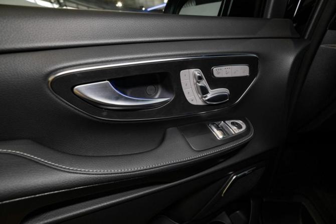 Новый Mercedes-Benz V-Класс III (W447) Рестайлинг 2 2026 года, цена 15 240 000 рублей, минивэн, Автокод Объявления