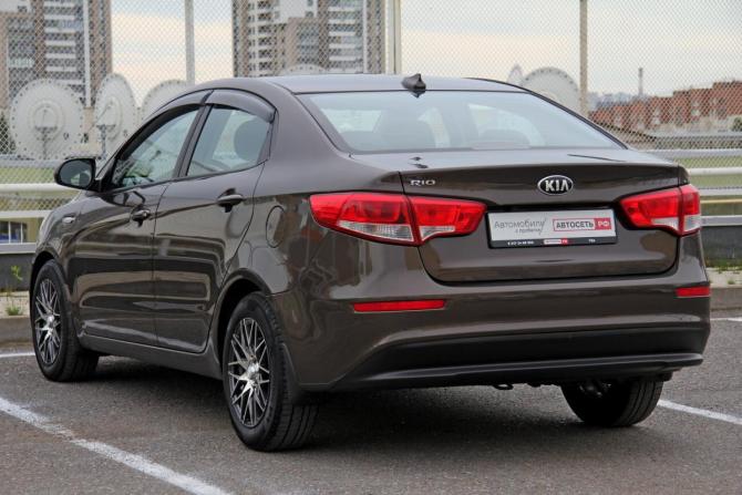 Kia Rio III Рестайлинг с пробегом 2017 года, цена 1 271 700 рублей, 116381 км, седан, Автокод Объявления