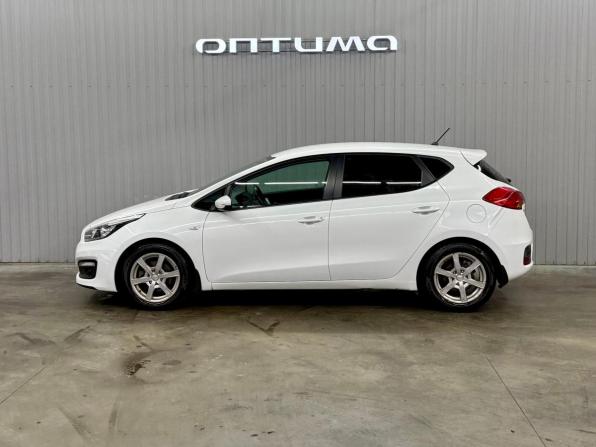 Kia Ceed II Рестайлинг с пробегом 2015 года, цена 1 097 000 рублей, 166919 км, хэтчбек, Автокод Объявления