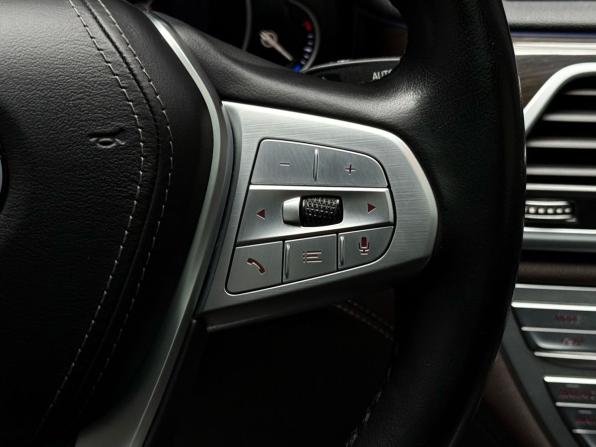 BMW 7 серии VI (G11/G12) с пробегом 2016 года, цена 2 919 000 рублей, 233000 км, седан, Автокод Объявления
