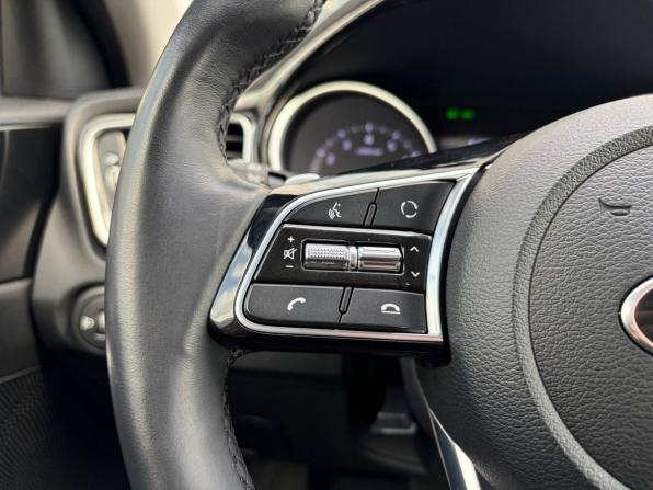 Kia Ceed III с пробегом 2019 года, цена 1 545 000 рублей, 175700 км, универсал, Автокод Объявления