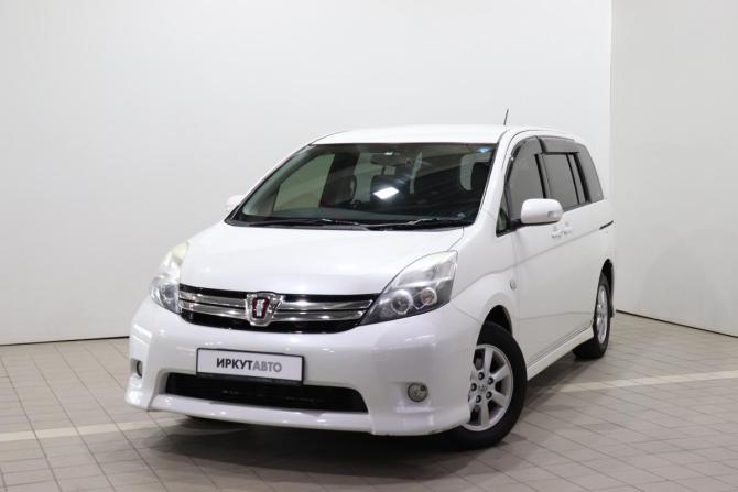Toyota ISis I Рестайлинг с пробегом 2013 года, цена 1 120 000 рублей, 161014 км, минивэн, Автокод Объявления