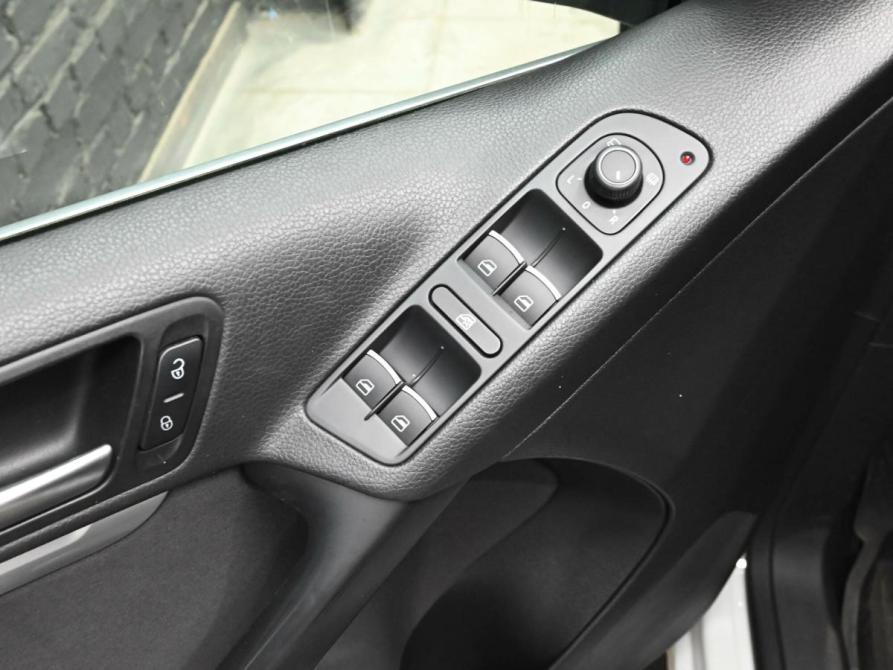 Volkswagen Tiguan I Рестайлинг Екатеринбург  - изображение 13