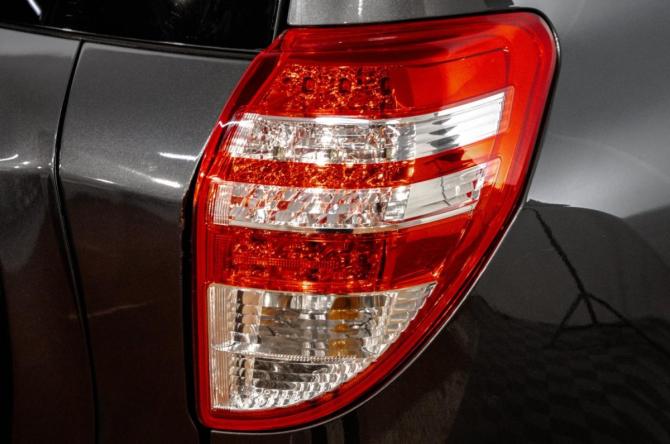 Toyota RAV4 III (XA30) Рестайлинг с пробегом 2012 года, цена 1 549 000 рублей, 236000 км, внедорожник, Автокод Объявления