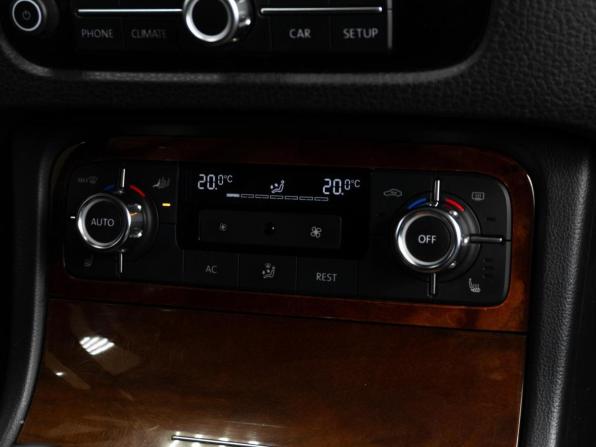 Volkswagen Touareg II с пробегом 2010 года, цена 1 527 000 рублей, 251009 км, внедорожник, Автокод Объявления