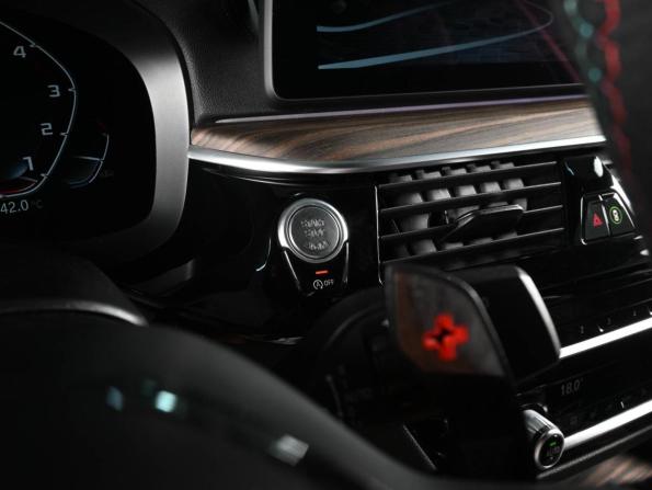 BMW 5 серии VII (G30/G31/G38) Рестайлинг с пробегом 2021 года, цена 4 999 000 рублей, 150100 км, седан, Автокод Объявления