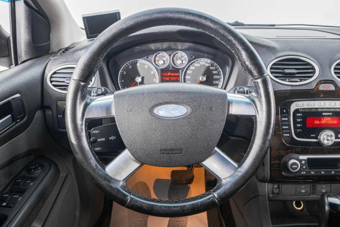Ford Focus II Рестайлинг с пробегом 2008 года, цена 629 000 рублей, 286500 км, седан, Автокод Объявления