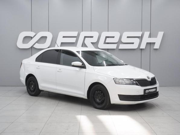 Skoda Rapid I Рестайлинг с пробегом 2018 года, цена 1 199 000 рублей, 258367 км, лифтбек, Автокод Объявления