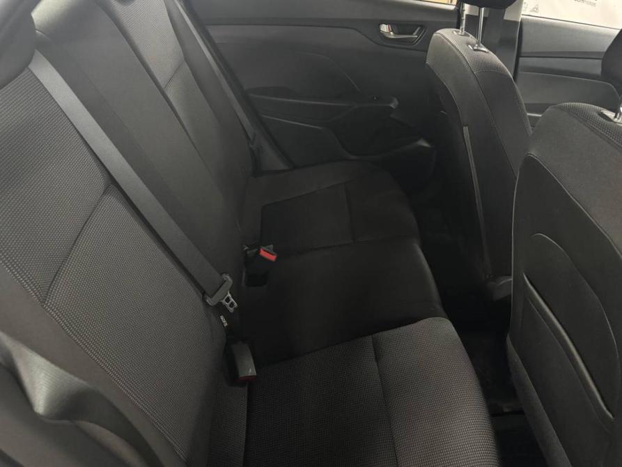 Hyundai Solaris II Санкт-Петербург  - изображение 19