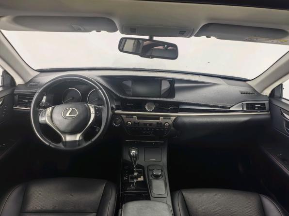 Lexus ES VI с пробегом 2015 года, цена 1 859 000 рублей, 137000 км, седан, Автокод Объявления