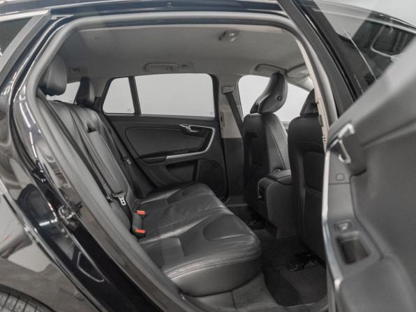 Volvo V60 I с пробегом 2011 года, цена 1 300 000 рублей, 73131 км, универсал, Автокод Объявления