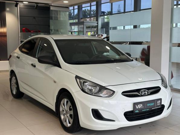 Hyundai Solaris I с пробегом 2012 года, цена 747 000 рублей, 130213 км, седан, Автокод Объявления