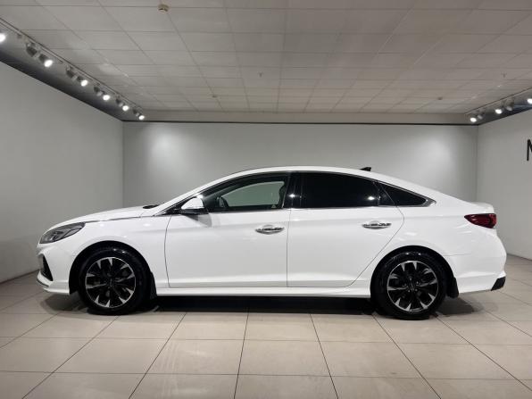 Hyundai Sonata VII (LF) Рестайлинг с пробегом 2018 года, цена 1 470 000 рублей, 240167 км, седан, Автокод Объявления