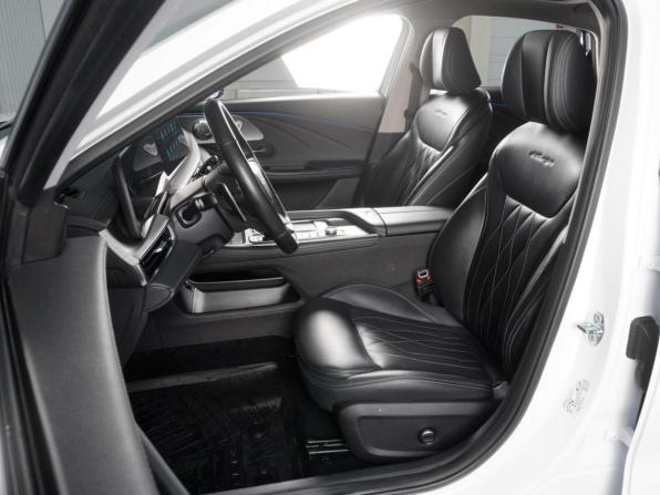 Chery Arrizo 8 с пробегом 2023 года, цена 2 230 000 рублей, 51109 км, седан, Автокод Объявления