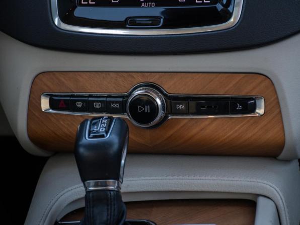 Volvo XC90 II Рестайлинг 1 с пробегом 2021 года, цена 3 849 000 рублей, 181981 км, внедорожник, Автокод Объявления