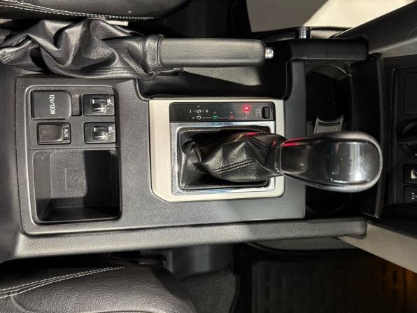 Toyota Land Cruiser Prado 150 Series с пробегом 2012 года, цена 2 265 900 рублей, 398000 км, внедорожник, Автокод Объявления