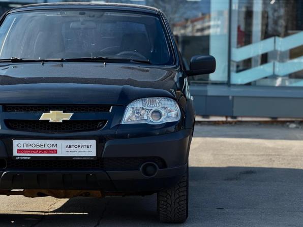 Chevrolet Niva I Рестайлинг с пробегом 2015 года, цена 539 000 рублей, 107883 км, внедорожник, Автокод Объявления