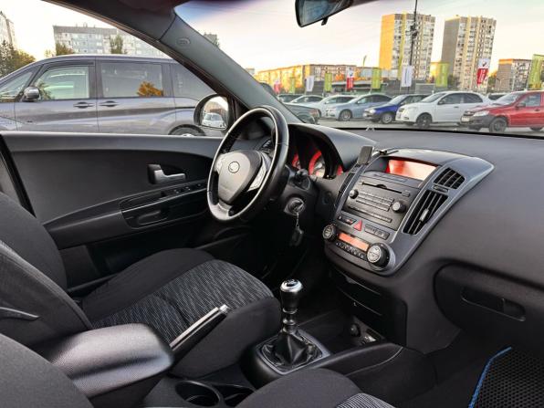 Kia Ceed I с пробегом 2008 года, цена 699 000 рублей, 238000 км, хэтчбек, Автокод Объявления