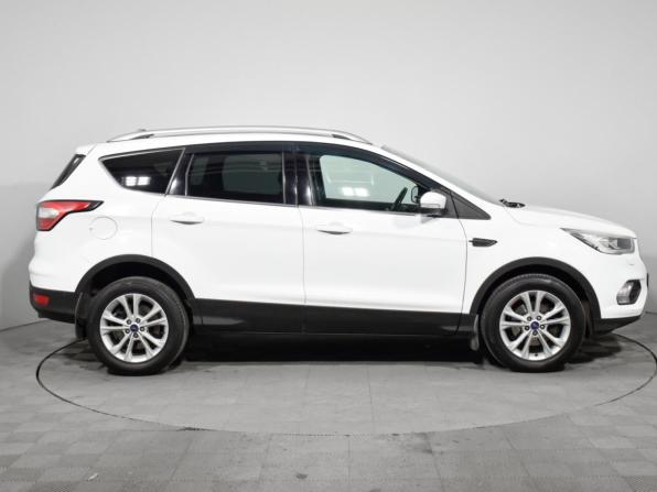 Ford Kuga II Рестайлинг с пробегом 2018 года, цена 1 825 000 рублей, 97595 км, внедорожник, Автокод Объявления
