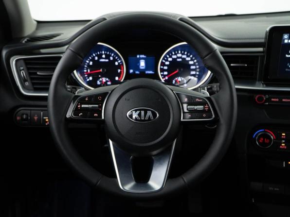 Kia Ceed III с пробегом 2019 года, цена 1 937 444 рубля, 97649 км, универсал, Автокод Объявления