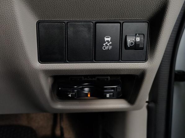 Honda Stepwgn V с пробегом 2015 года, цена 1 659 000 рублей, 136010 км, минивэн, Автокод Объявления