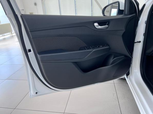Hyundai Solaris II Рестайлинг с пробегом 2021 года, цена 1 650 000 рублей, 94222 км, седан, Автокод Объявления