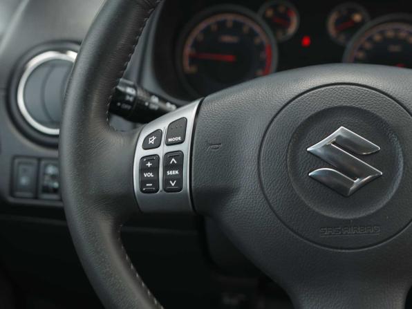 Suzuki SX4 I (Classic) Рестайлинг с пробегом 2010 года, цена 850 000 рублей, 175229 км, хэтчбек, Автокод Объявления