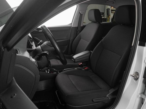 Volkswagen Polo VI с пробегом 2021 года, цена 1 699 000 рублей, 57041 км, лифтбек, Автокод Объявления