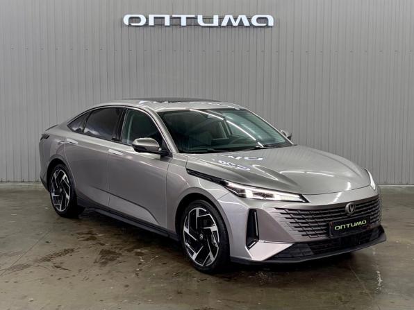 Changan Lamore с пробегом 2024 года, цена 2 047 000 рублей, 18760 км, седан, Автокод Объявления