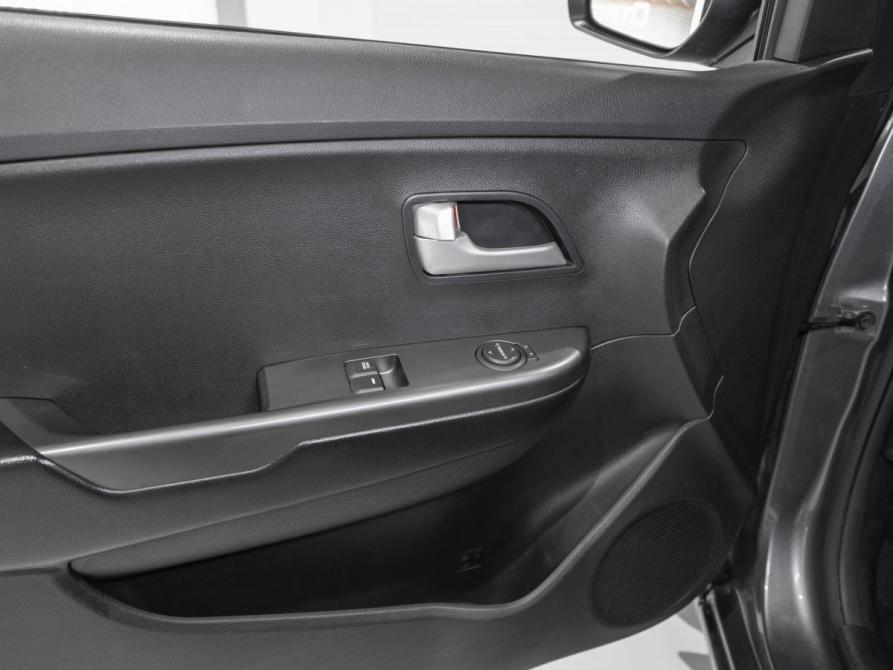 Kia Rio III Рестайлинг Москва  - изображение 17