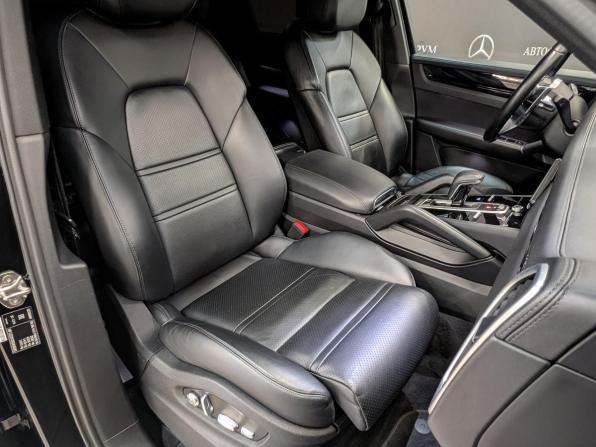 Porsche Cayenne III с пробегом 2018 года, цена 5 784 000 рублей, 68300 км, внедорожник, Автокод Объявления