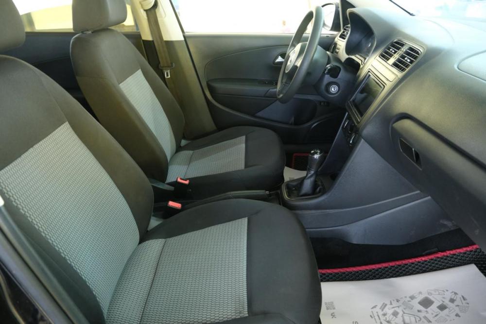 Volkswagen Polo V Омск  - изображение 19