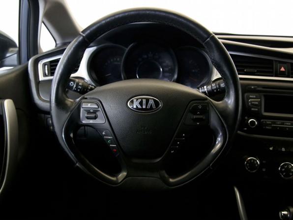 Kia Ceed II Рестайлинг с пробегом 2017 года, цена 1 285 000 рублей, 126555 км, хэтчбек, Автокод Объявления