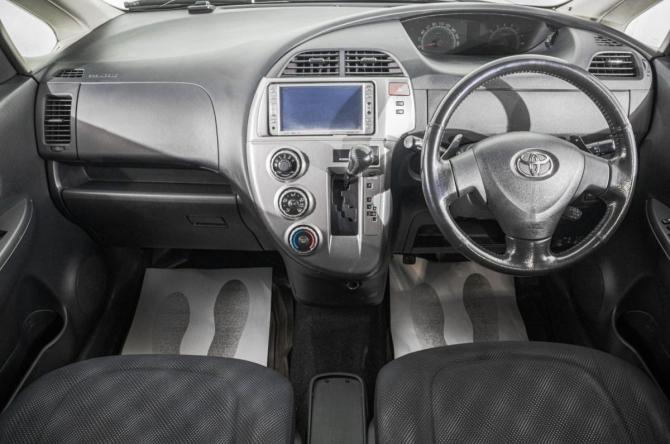 Toyota Ractis I с пробегом 2006 года, цена 739 000 рублей, 200000 км, хэтчбек, Автокод Объявления
