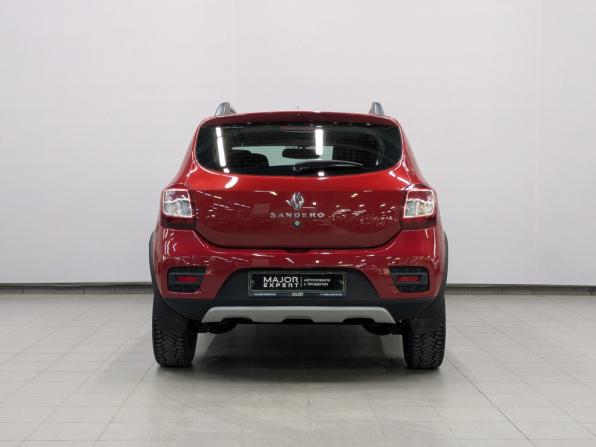 Renault Sandero II Рестайлинг с пробегом 2021 года, цена 1 590 000 рублей, 22038 км, хэтчбек, Автокод Объявления