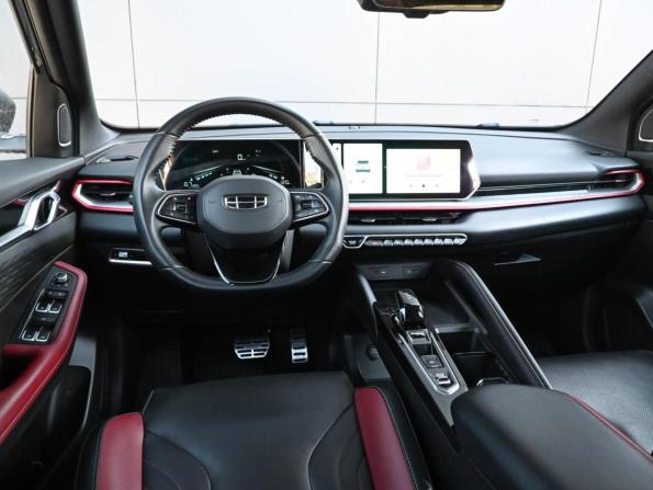 Geely Coolray I Рестайлинг с пробегом 2024 года, цена 2 149 000 рублей, 29496 км, внедорожник, Автокод Объявления
