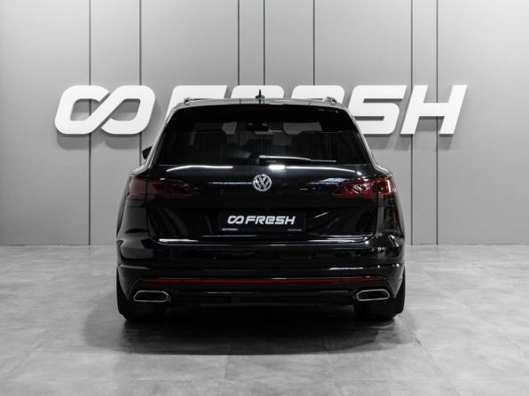 Volkswagen Touareg III с пробегом 2019 года, цена 4 829 000 рублей, 179940 км, внедорожник, Автокод Объявления