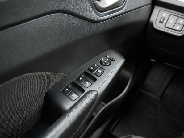 Hyundai Solaris II с пробегом 2018 года, цена 1 273 000 рублей, 152544 км, седан, Автокод Объявления