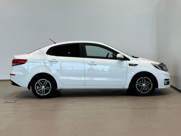 Kia Rio III Рестайлинг с пробегом 2016 года, цена 1 100 000 рублей, 151620 км, седан, Автокод Объявления