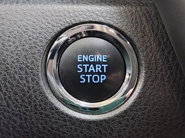Toyota Camry VIII (XV70) с пробегом 2019 года, цена 2 940 000 рублей, 98569 км, седан, Автокод Объявления