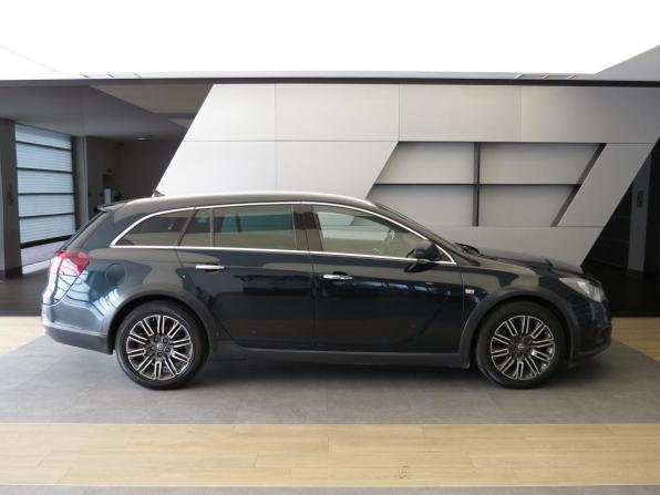 Opel Insignia I Рестайлинг с пробегом 2014 года, цена 1 380 000 рублей, 117646 км, универсал, Автокод Объявления
