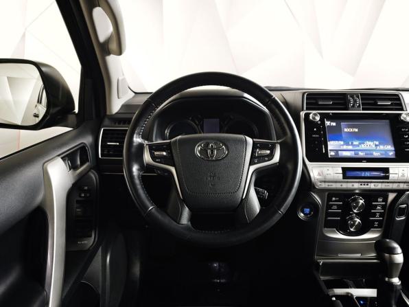 Toyota Land Cruiser Prado 150 Series Рестайлинг 2 с пробегом 2019 года, цена 5 200 000 рублей, 105651 км, внедорожник, Автокод Объявления