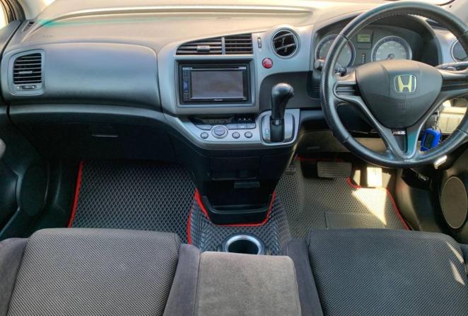 Honda Stream II с пробегом 2007 года, цена 740 000 рублей, 256896 км, компактвэн, Автокод Объявления