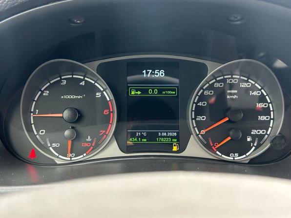Lada (ВАЗ) Priora I с пробегом 2012 года, цена 375 000 рублей, 178223 км, седан, Автокод Объявления